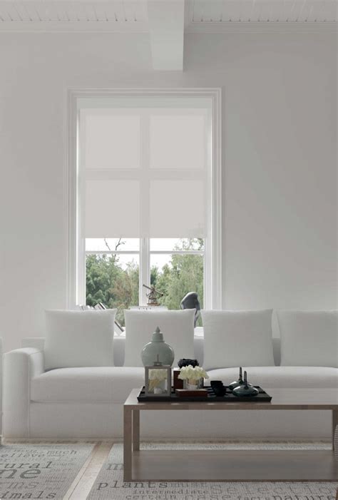 rouleau solaire|Toile solaire sur mesure pour fenêtre.